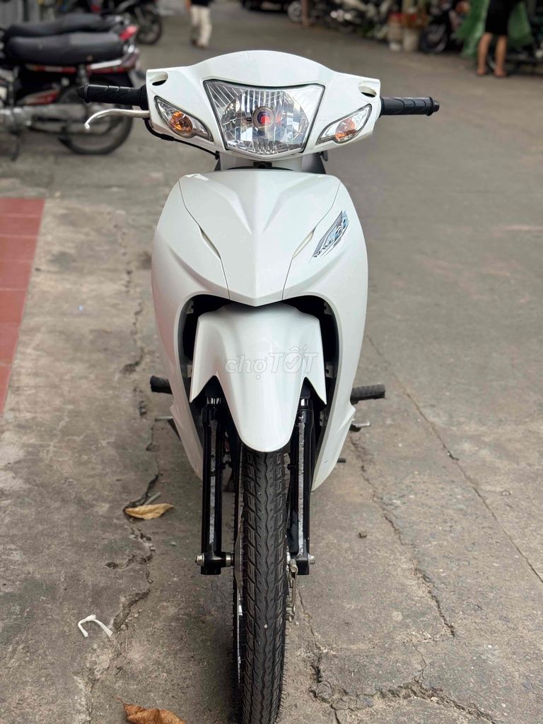 Honda Wave Alpha 110cc Trắng xe như mới