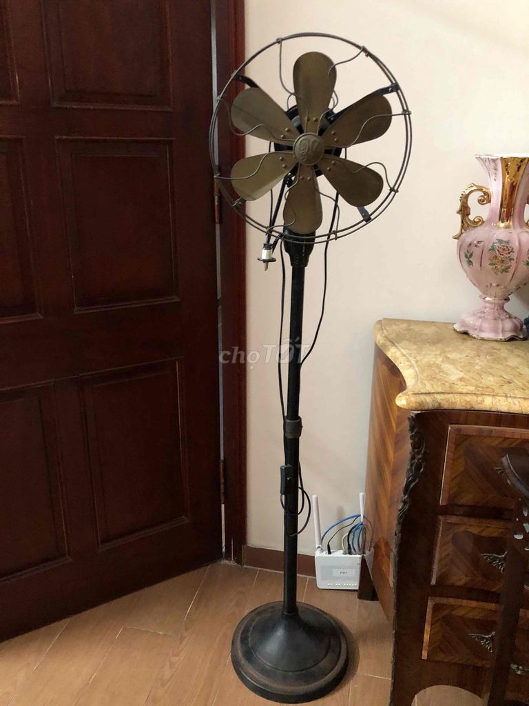 Bán quạt cây cổ. Mua bán Quạt tại Quận Ba Đình Hà Nội được đăng bởi hoàn hình 1