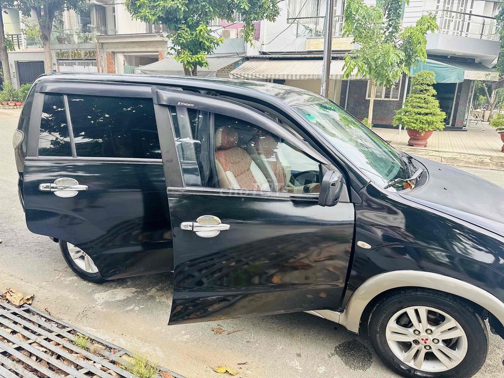 Mitsubishi Zinger 2009 GLS 2.4 MT 8 CHỖ RỘNG RÃI. Mua bán Ô tô tại Huyện Bình Chánh Tp Hồ Chí Minh được đăng bởi Anh Khanh hình 16