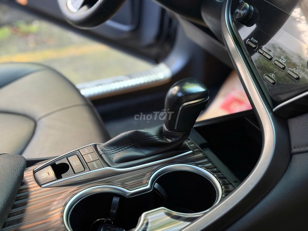Camry 2.5Q 2019 nhập Thái - xe hãng (GIÁ CÒN GIẢM). Mua bán Ô tô tại Quận Gò Vấp Tp Hồ Chí Minh được đăng bởi Nguyễn Phi Trường Vũ hình 13