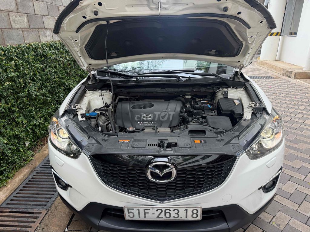 Mazda CX5 2.0AT максимальная комплектация, белый, пробег 59 000 км, отличное состояние