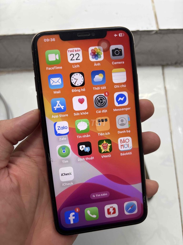 iPhone 11 Pro Max LOCK 64GB. Mua bán Điện thoại tại Thành phố Vũng Tàu Bà Rịa - Vũng Tàu được đăng bởi Hailong Le hình 1
