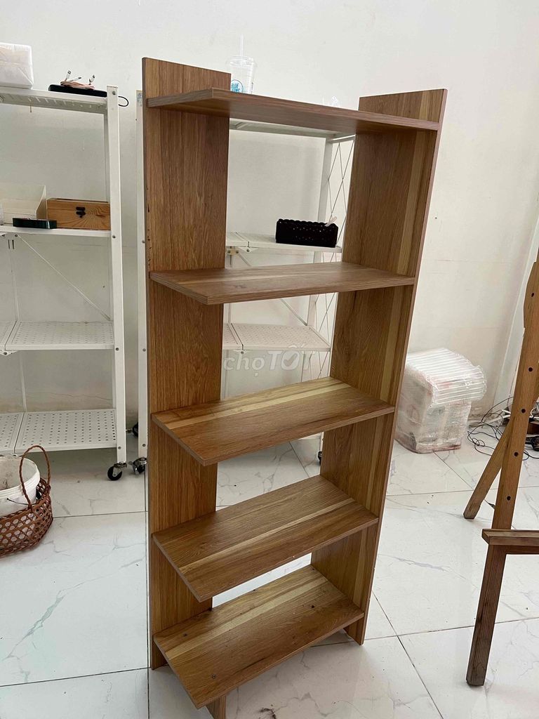 Kệ sách gỗ 5 tầng Nâu gỗ. Mua bán Tủ, kệ gia đình tại Quận 3 Tp Hồ Chí Minh được đăng bởi Nguyễn Công Luận hình 1