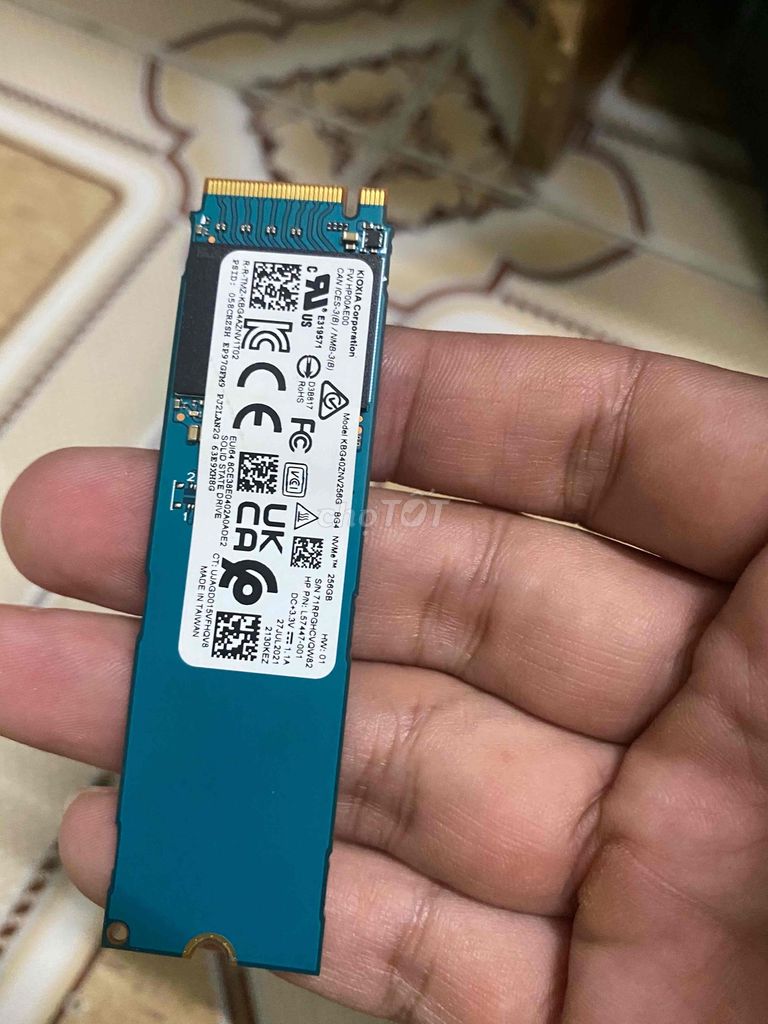 Ổ cứng SSD Nvme 256G Kioxia Zin máy us Win 10