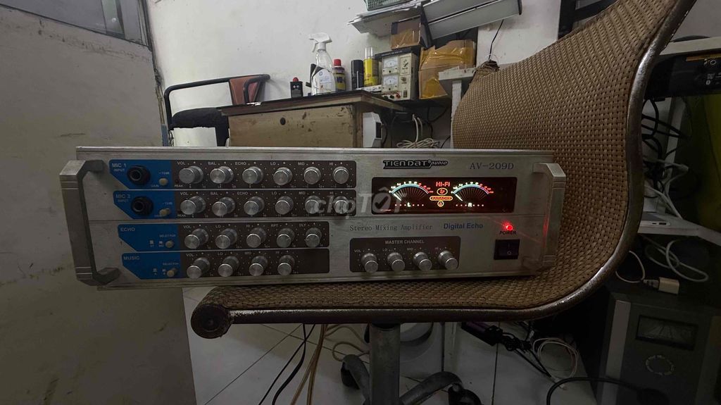 Amply Tiến Đạt AV-209D Zin đẹp,hát hay. Mua bán Tivi, Âm thanh tại Quận 3 Tp Hồ Chí Minh được đăng bởi Truong Quyền hình 1
