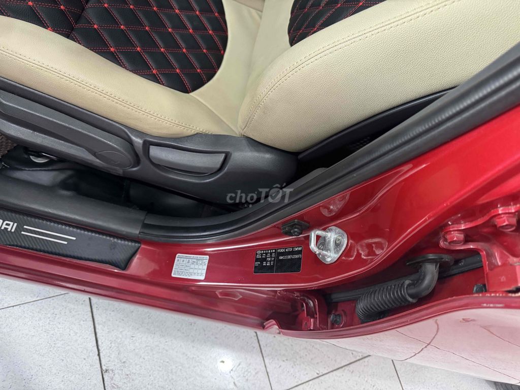 Hyundai Accent 2014 1.4 AT Hatchback - 910123 km. Mua bán Ô tô tại Quận Bình Thuỷ Cần Thơ được đăng bởi Phi hình 12