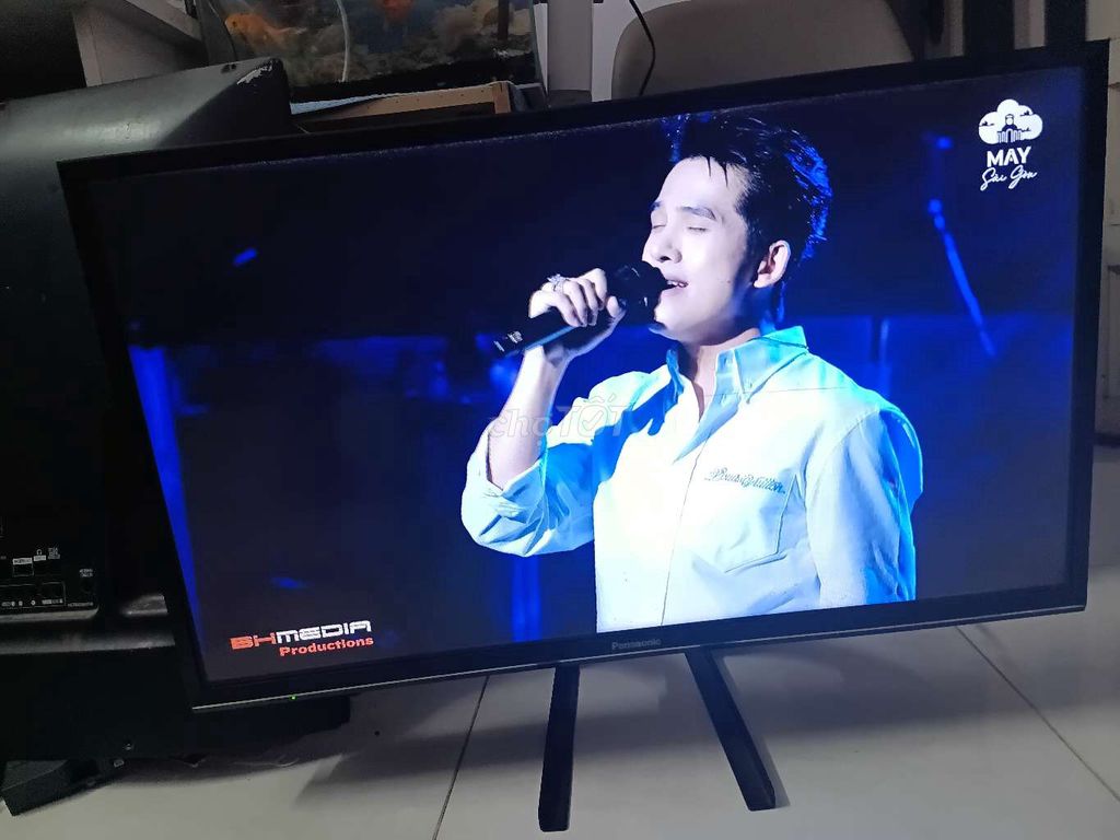Tivi Panasonic TH-32ES500V Xước Màn . Mua bán Tivi, Âm thanh tại Quận Bình Tân Tp Hồ Chí Minh được đăng bởi Cường Như hình 1