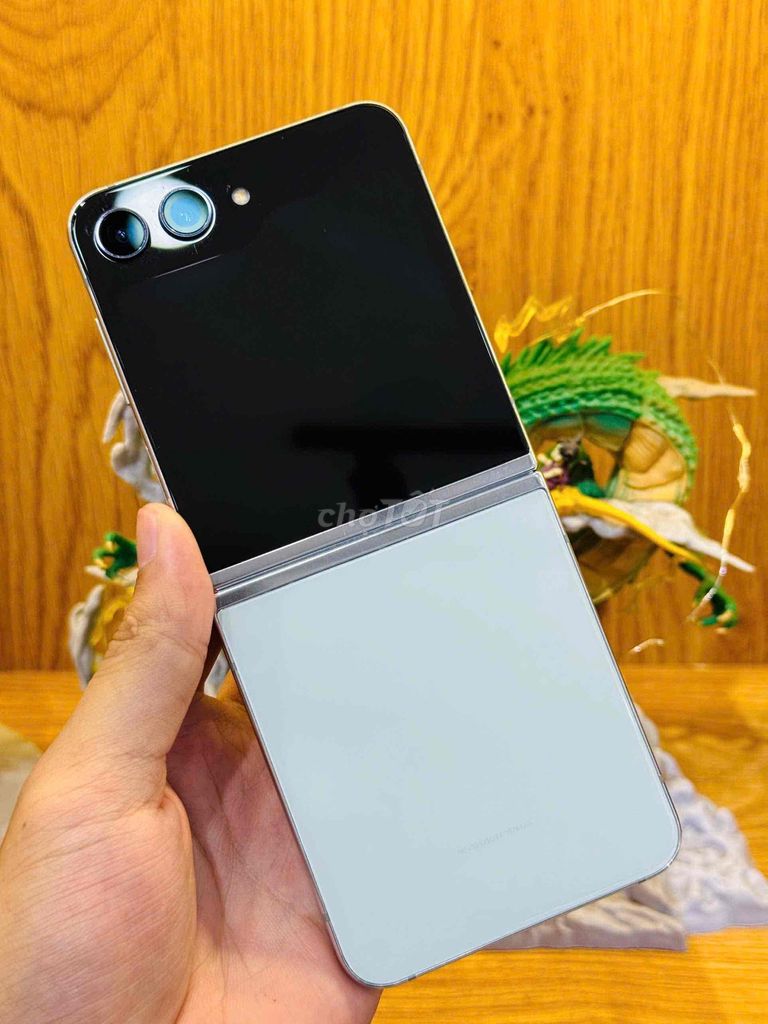 Samsung Z Flip5 512GB Xanh mint Like New. Mua bán Điện thoại tại Quận 10 Tp Hồ Chí Minh được đăng bởi Trần Như Ngọc hình 1