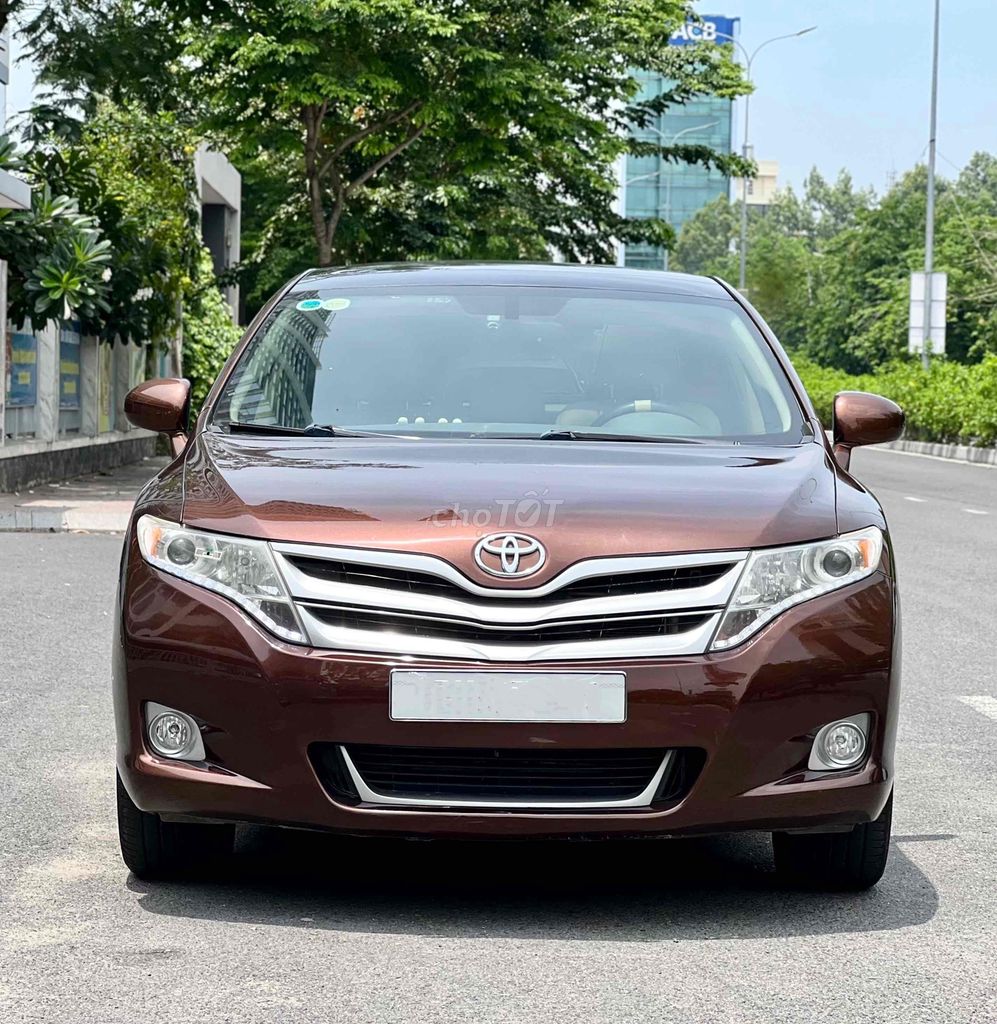 Toyota Venza 3.5 full màu NÂU ÁNH KIM (màu zin)