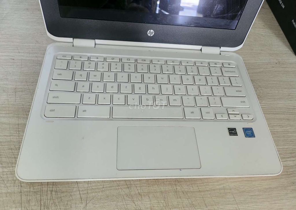 HP Chromebook x 360. Màn 11.6 inch Trắng. Mua bán Laptop tại Huyện Bình Chánh Tp Hồ Chí Minh được đăng bởi Nhà Lộc Lá hình 1