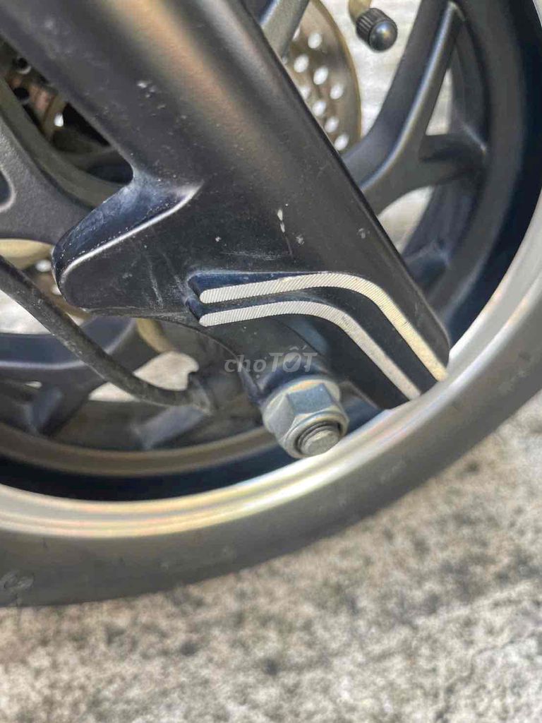 Bán xe 50cc mẫu Vespa. Mua bán Xe máy tại Thành phố Bà Rịa Bà Rịa - Vũng Tàu được đăng bởi Lạc hình 8