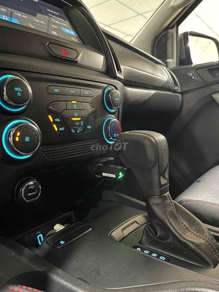 Ford Ranger 2021 XLS AT 2.2 - 84000 km. Mua bán Ô tô tại Quận 3 Tp Hồ Chí Minh được đăng bởi Duy Vỹ hình 5