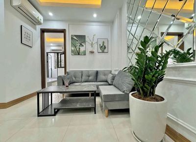 CHÍNH CHỦ BÁN NHÀ TẬP THỂ PHƯƠNG MAI, KIM LIÊN, 2PN ĐẸP, Ô TÔ ĐỖ CỬA. Mua bán căn hộ/chung cư tại Quận Đống Đa Hà Nội được đăng bởi Vũ Thị Thảo