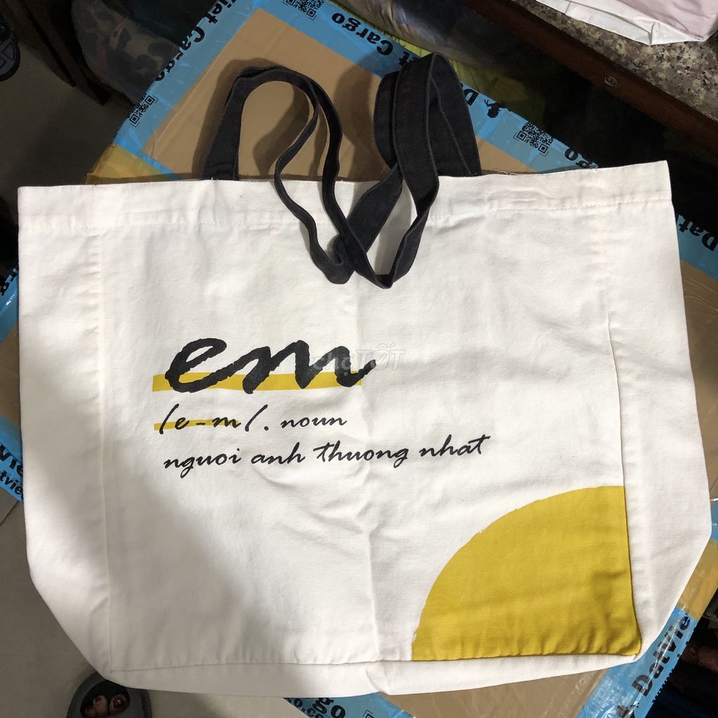 Túi vải canvas to dày có túi trong khóa kéo mới. Mua bán Túi xách tại Quận Tân Phú Tp Hồ Chí Minh được đăng bởi Hà Linh hình 1