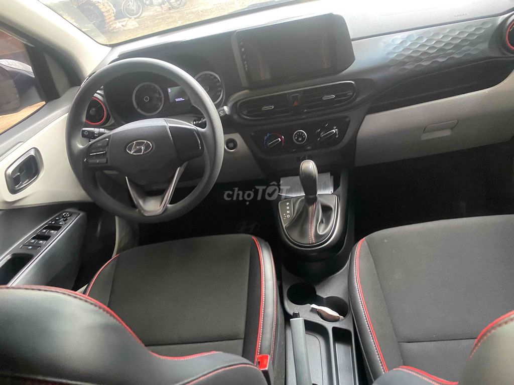 Hyundai Grand i10 Trắng Ghế da Tự động. Mua bán Ô tô tại Quận 12 Tp Hồ Chí Minh được đăng bởi tran van duc hình 8