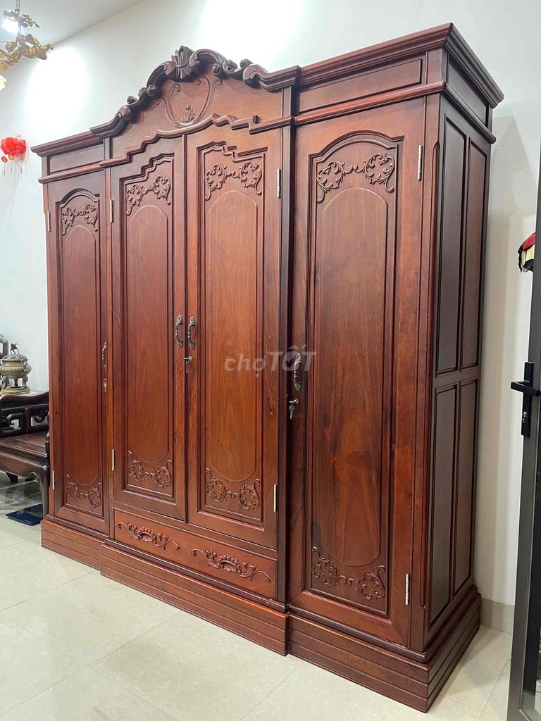 Tủ quần áo Gỗ 4 cánh 3 buồng Đồng Kỵ. Mua bán Tủ, kệ gia đình tại Quận Hà Đông Hà Nội được đăng bởi thu hien nguyen hình 1