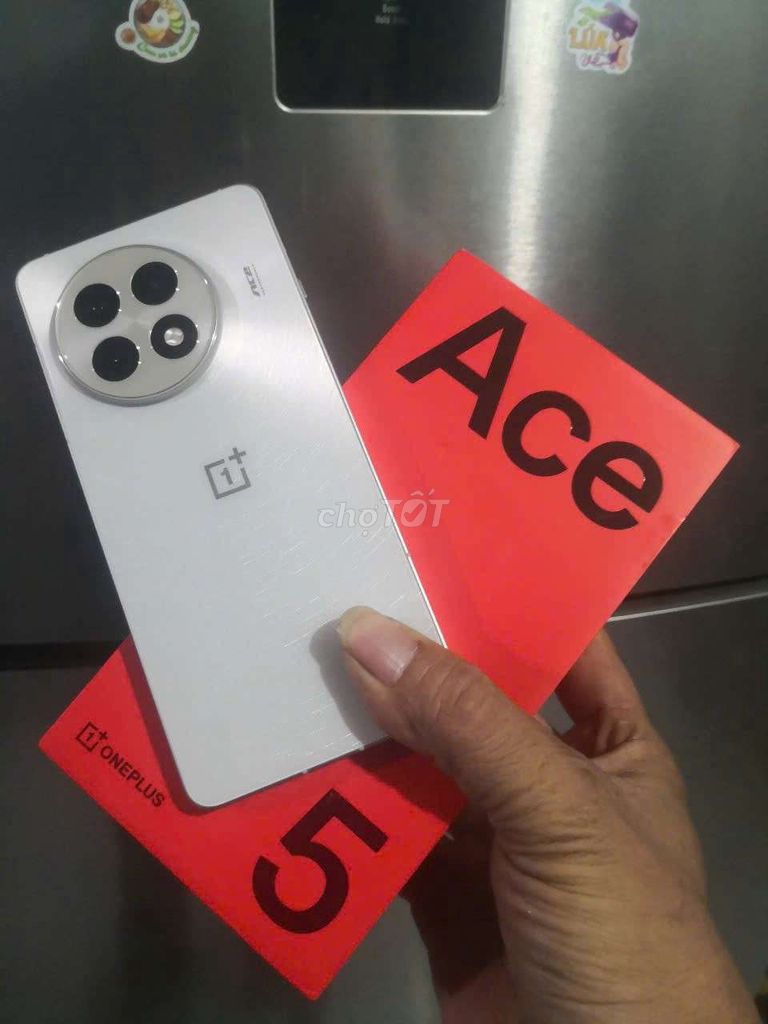 Oneplus ace 5 like New. Ram 12/256.full box