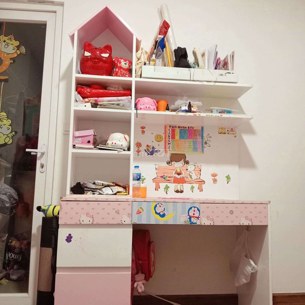 Bàn học kèm giá sách Nữ Gỗ. Mua bán Bàn ghế tại Quận 7 Tp Hồ Chí Minh được đăng bởi Đỗ Linh hình 1