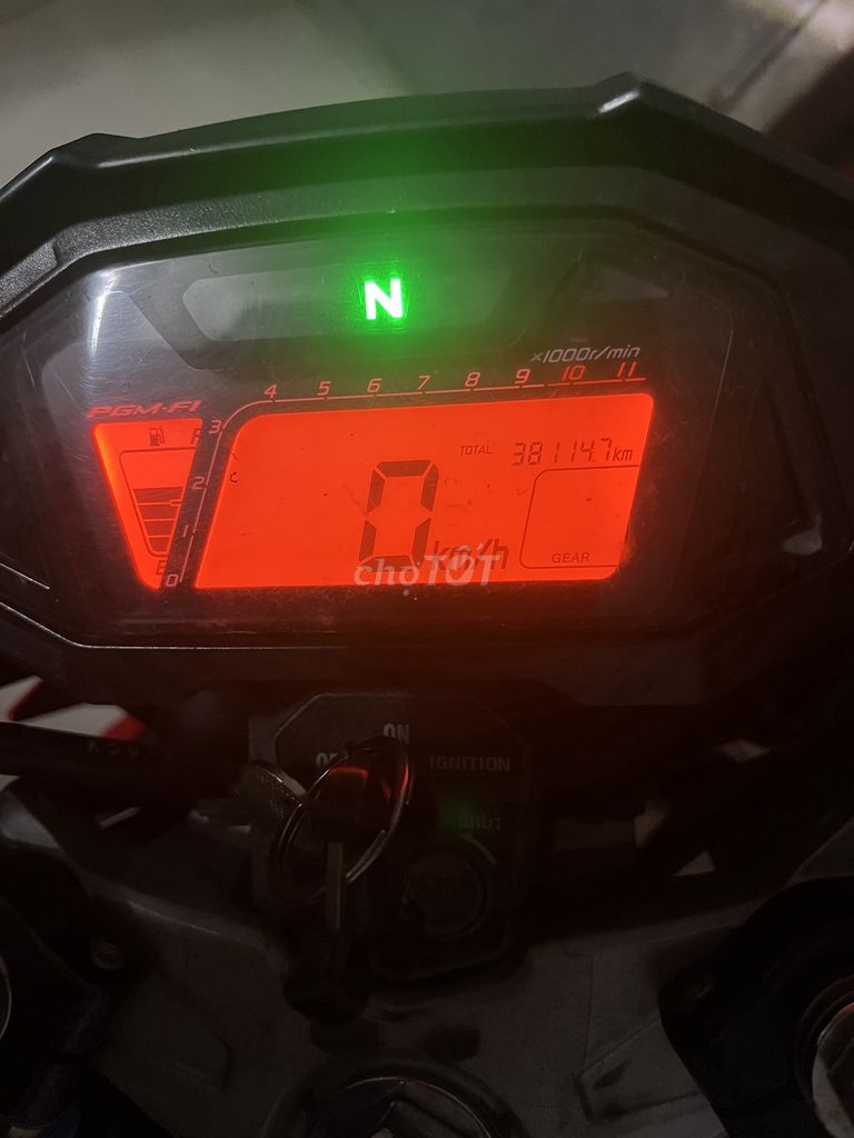 Cần ra đi e sonic rin nguyên con.Xe trùm mềm ít đi. Mua bán Xe máy tại Thị xã Bến Cát Bình Dương được đăng bởi Thương's Bựa's hình 2