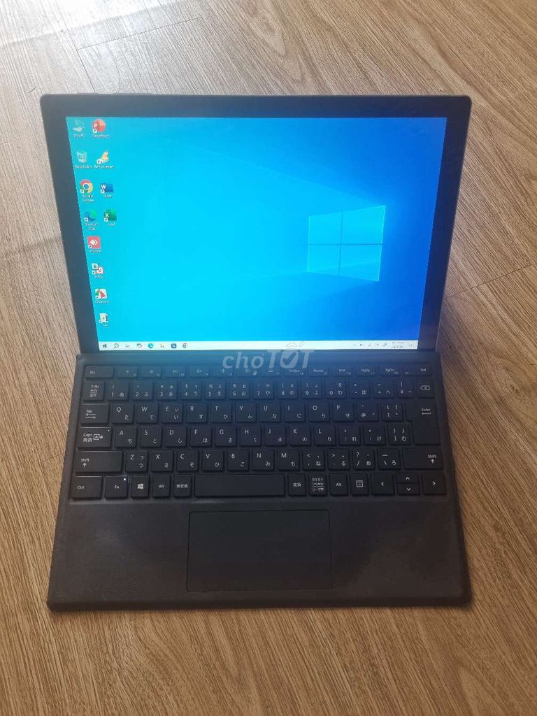 Surface Pro 5 i5 8GB/256GB. Mua bán Laptop tại Quận Tân Bình Tp Hồ Chí Minh được đăng bởi Trần Vinh hình 1
