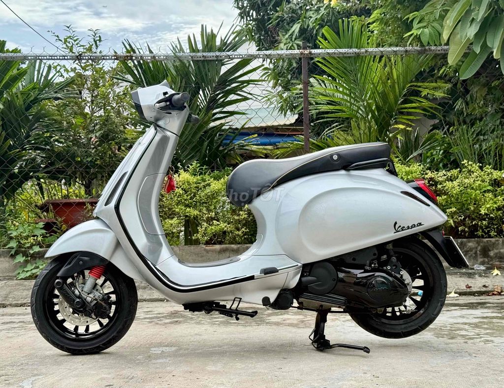 Vespa Sprint 125 đèn Led 2015 Bstp 9 chủ. Mua bán Xe máy tại Quận Bình Tân Tp Hồ Chí Minh được đăng bởi Hoàng Tuấn hình 2