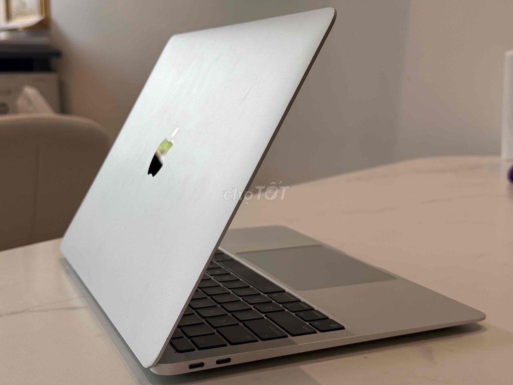 Apple Macbook Air M1 8GB/256GB Bạc. Mua bán Laptop tại Quận Bình Thạnh Tp Hồ Chí Minh được đăng bởi HStore hình 1