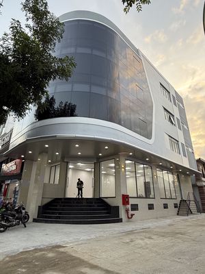 Cho Thuê Toà Nhà Đường Phạm Hùng. Cho thuê nhà ở tại Huyện Hòa Vang Đà Nẵng được đăng bởi Thanh