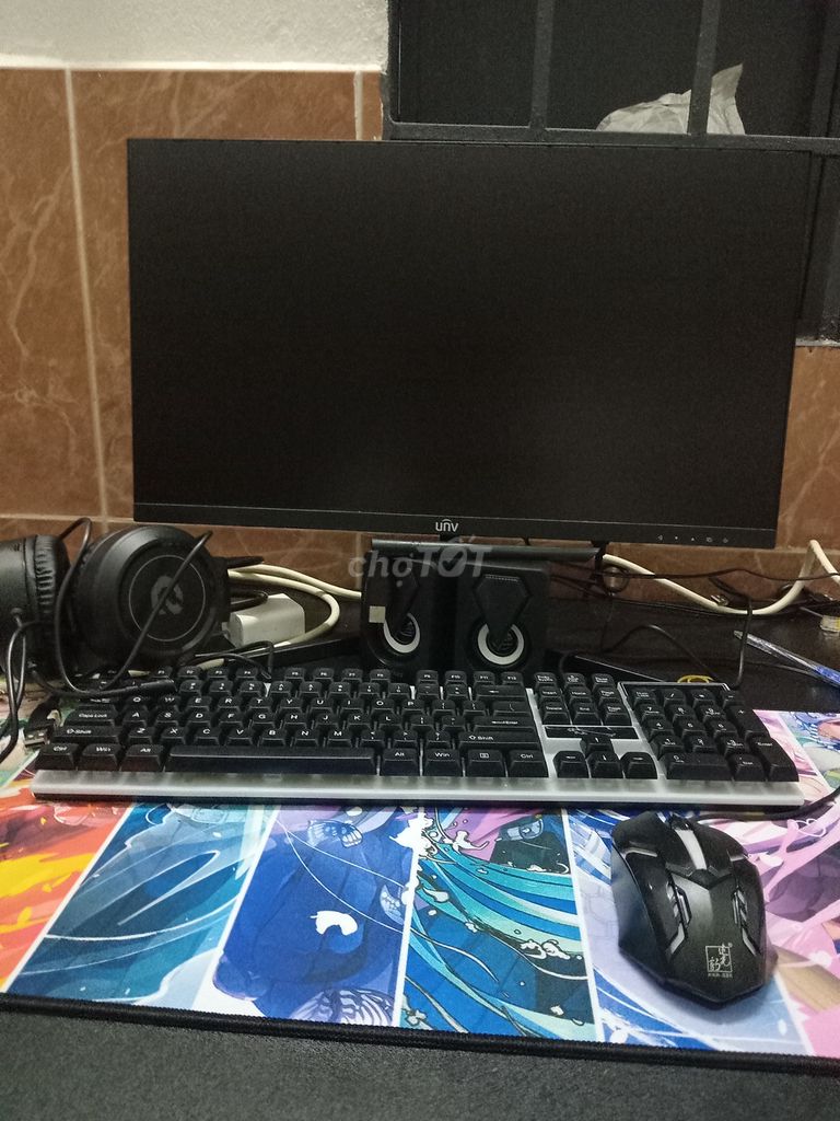 Màn hình UNV 22 inch IPS Đen+ phụ kiện kèm theo. Mua bán Phụ kiện (Màn hình, Chuột...) tại Thành phố Thủ Dầu Một Bình Dương được đăng bởi Do Nam hình 1