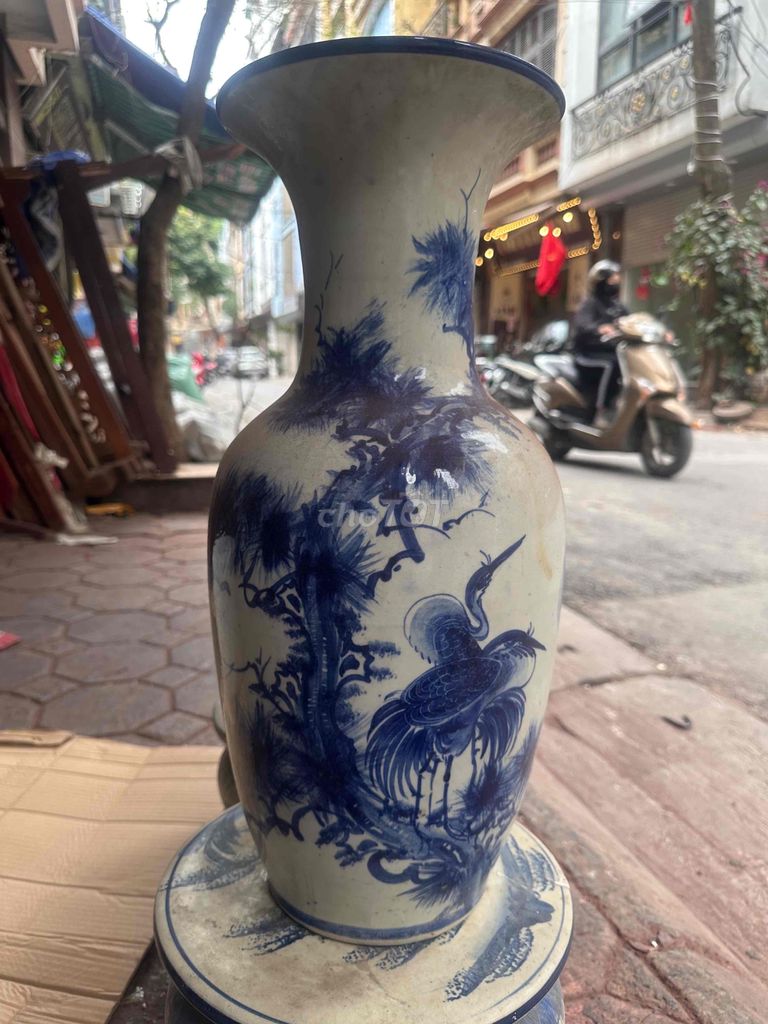 e thanh lý 2 đôn sứ, 1 lọ hoa cao 50cm bao cấp