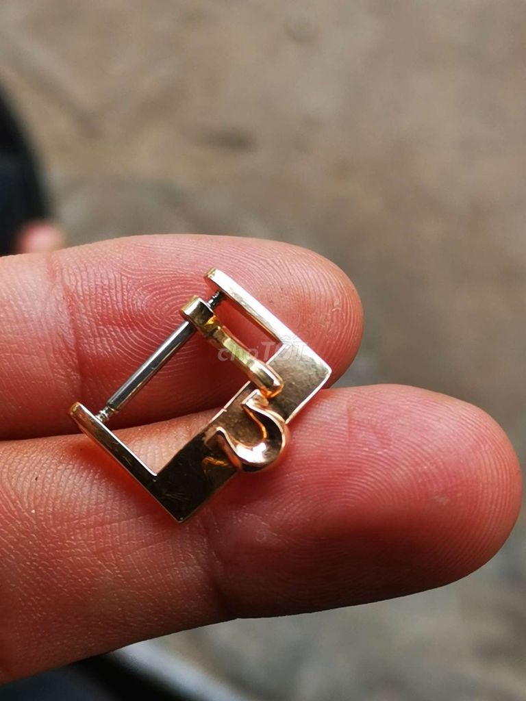 Khóa đồng hồ Omega Vàng hồng 14K 8 phân 2. Mua bán Phụ kiện thời trang khác tại Thị xã Tân Châu An Giang được đăng bởi Đồng Hồ LT hình 1