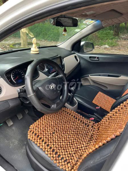 Bán xe Hyundai I10 2015 MT máy móc ngon keo chỉ đủ. Mua bán Ô tô tại Huyện Trảng Bom Đồng Nai được đăng bởi Trần Hữu Trường hình 4