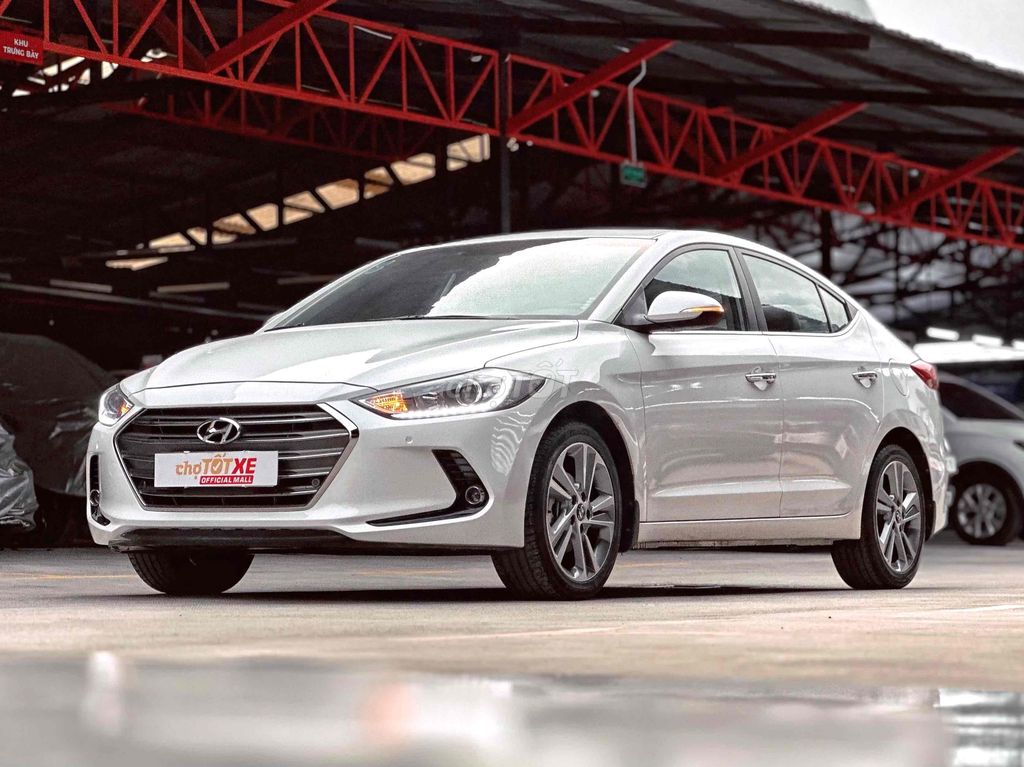 Hyundai Elantra 2018 2.0 28.000km 1 chủ từ đầu