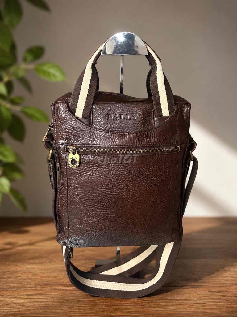 Túi đeo chéo BALLY Da thật Nâu 25x28x8cm. Mua bán Túi xách tại Huyện Đông Anh Hà Nội được đăng bởi Bill Brand hình 1