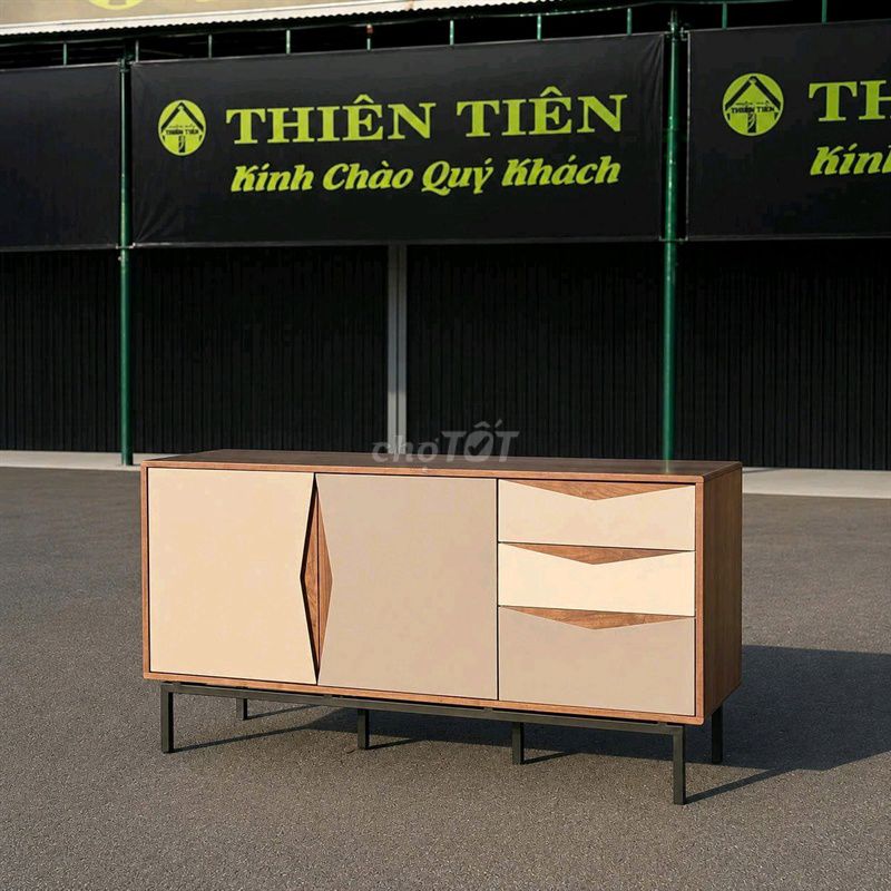 Kệ tivi gỗ sồi óc chó + Veneer. Mua bán Tủ, kệ gia đình tại Quận Cẩm Lệ Đà Nẵng được đăng bởi Huỳnh Hà  hình 1