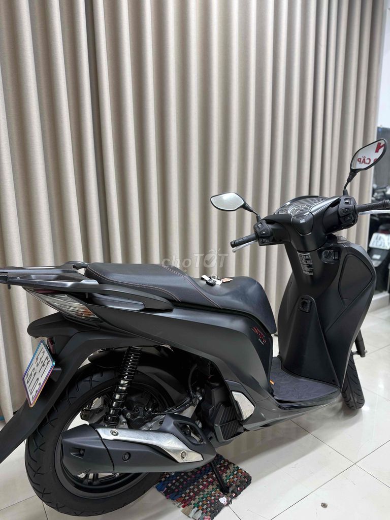 SH150ABS  Cực chất hiếm gặp cần sang nhượng. Mua bán Xe máy tại Quận Thanh Khê Đà Nẵng được đăng bởi THẾ MẪN CHUYÊN XE LƯỚT CÓ BÁN TRẢ GÓP  hình 4