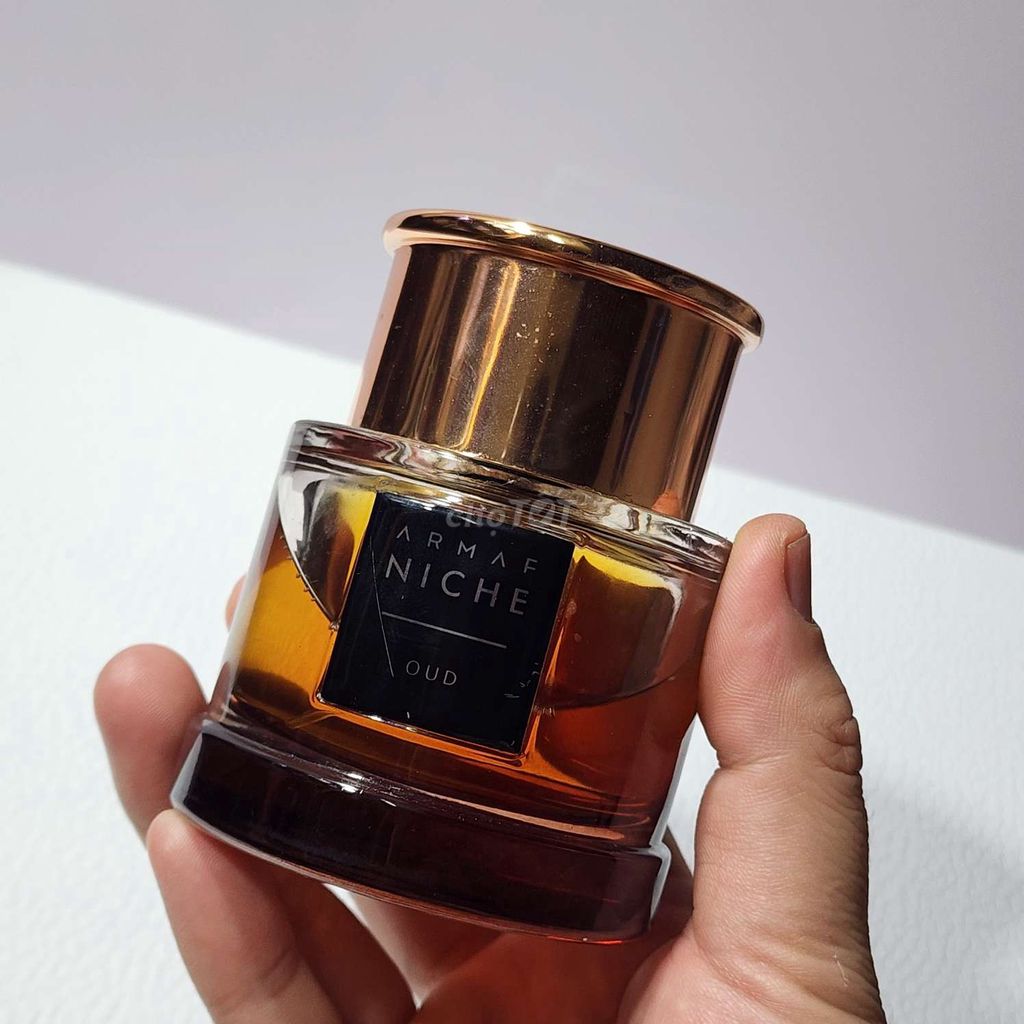 Nước hoa nam Armaf Niche OUD mùi gỗ trầm