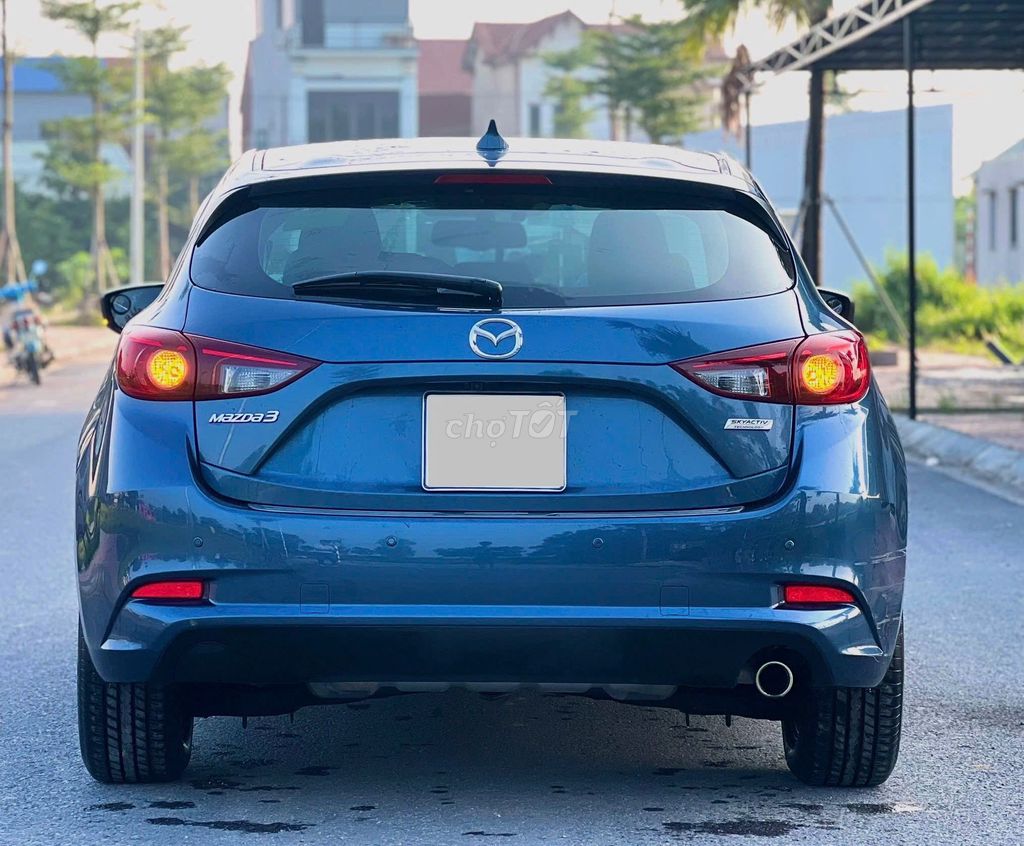 Mazda 3 hatchback 2018, trẻ trung, đi ít, giá tốt. Mua bán Ô tô tại Quận Long Biên Hà Nội được đăng bởi Long Biên Cars hình 6