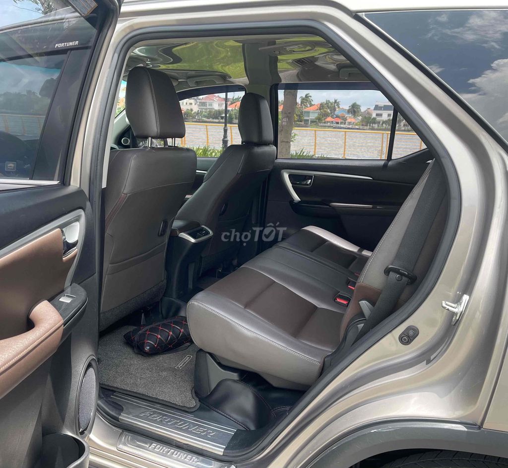 Toyota Fortuner Dầu AT 2019 - 90079km. Mua bán Ô tô tại Quận Bình Thạnh Tp Hồ Chí Minh được đăng bởi Dinh Hieu hình 10