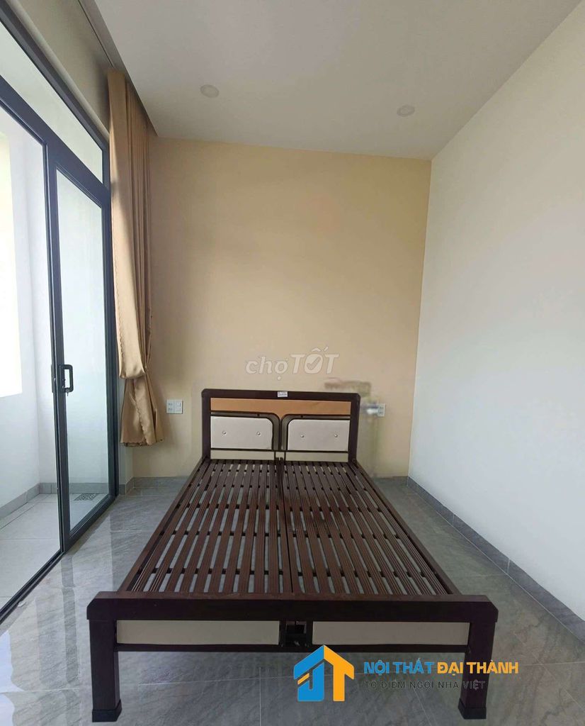 Giường sắt 1M2 KIỂU GỖ MÀU NÂU SIÊUSANG, HỎATỐCHCM. Mua bán Giường, chăn ga gối nệm tại Quận Tân Phú Tp Hồ Chí Minh được đăng bởi NỘI THẤT ĐẠI THÀNH hình 1