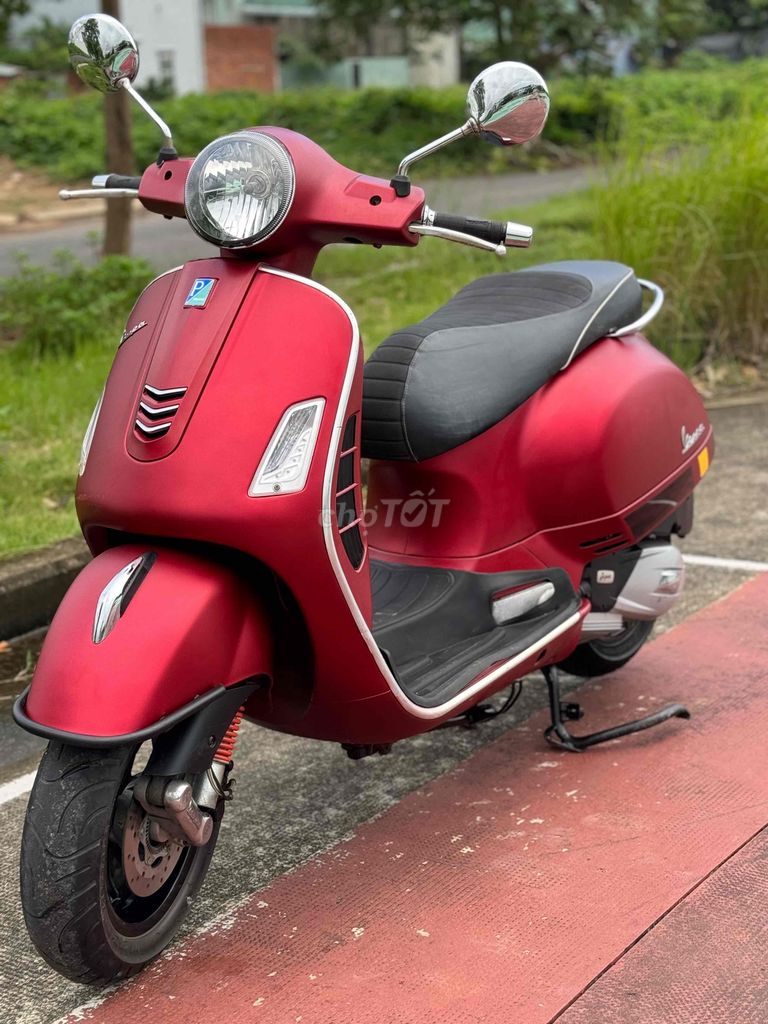 vesspa gts ABS máy iget đỏ mù mới 95% 43D1-863.42. Mua bán Xe máy tại Quận Sơn Trà Đà Nẵng được đăng bởi Minh Dũng bán trả góp 136 vân đồn  hình 2
