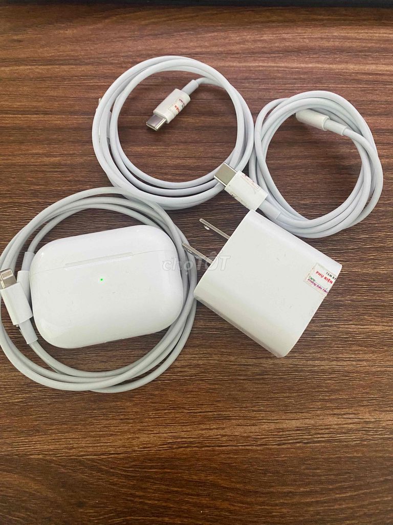 Em cần tiền bán gấp bộ sạc nhanh iPhone 199k tặng. Mua bán Phụ kiện (Màn hình, Chuột...) tại Thành phố Biên Hòa Đồng Nai được đăng bởi Tân Phùng hình 4