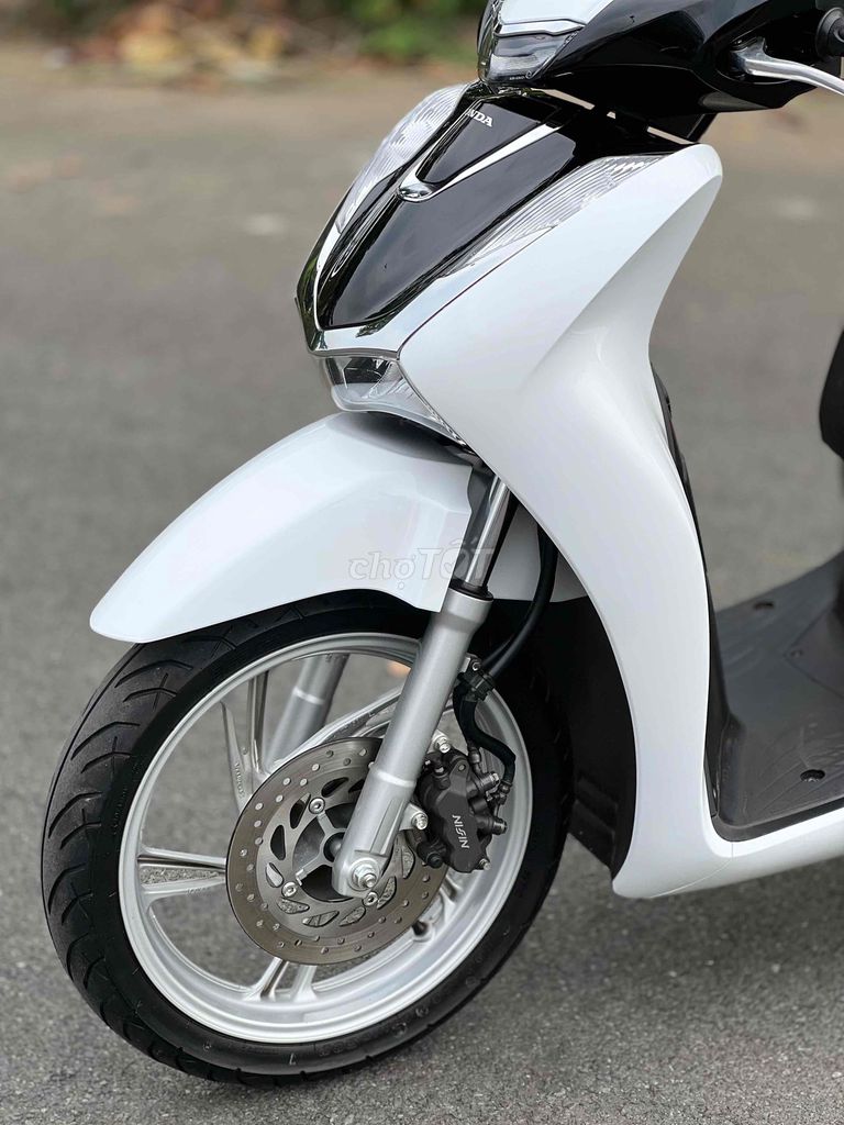 Shvn 125 Trắng Đen 2021 Biển 60 Leng Keng Có Góp🎉🎉. Mua bán Xe máy tại Thành phố Biên Hòa Đồng Nai được đăng bởi Xe Máy Phát Đồng hình 7