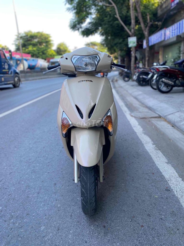 Скутер Honda Lead Gold