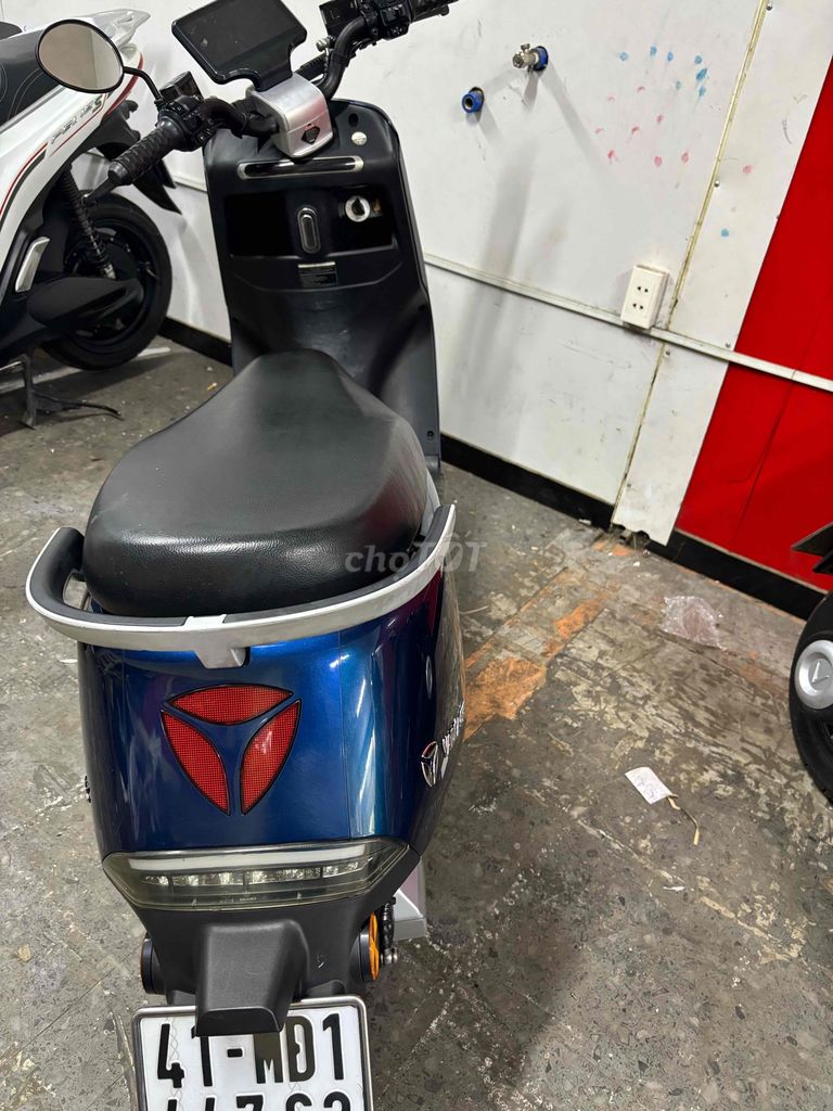 Yadea G5 _ pin EU cực hiếm gọi ép giá là bán. Mua bán Xe điện tại Quận Tân Phú Tp Hồ Chí Minh được đăng bởi Mua Xe Điện Giá Cao hình 4