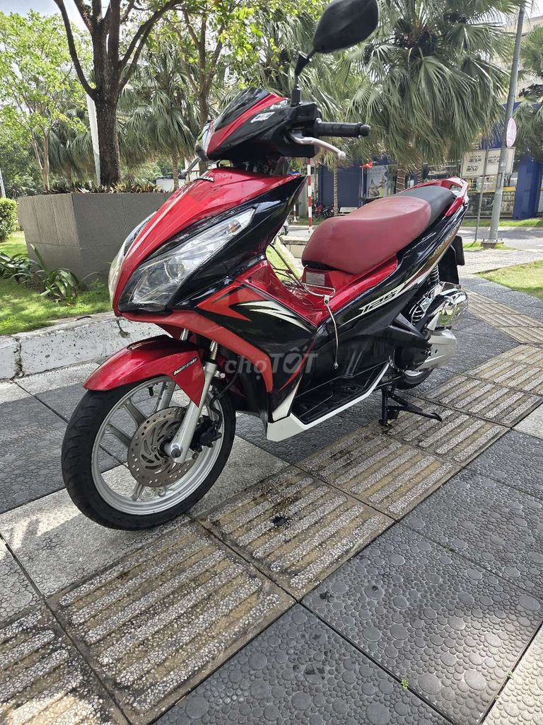 Honda Air Blade 125 2013 Красно-черный