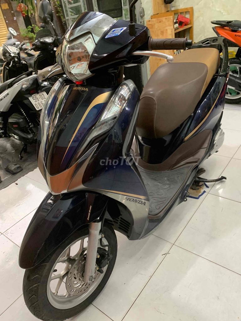 Honda Lead 2019 Smartkey Сине-черный отличный