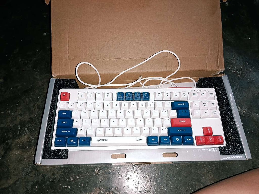 Bàn phím K902. Mua bán Phụ kiện (Màn hình, Chuột...) tại Huyện Cam Lâm Khánh Hòa được đăng bởi Gia Kiệt hình 1