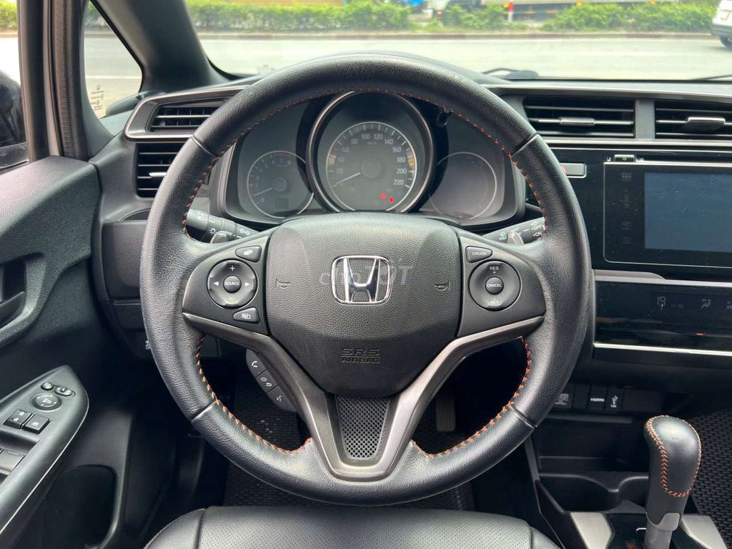 💚💚 Honda Jazz 2018 RS - 39999 km SIÊU MỚI. Mua bán Ô tô tại Thành phố Thuận An Bình Dương được đăng bởi BÌNH VÌNH PHÚ CHUYÊN XE LƯỚT BAO TEST HÃNG  hình 10