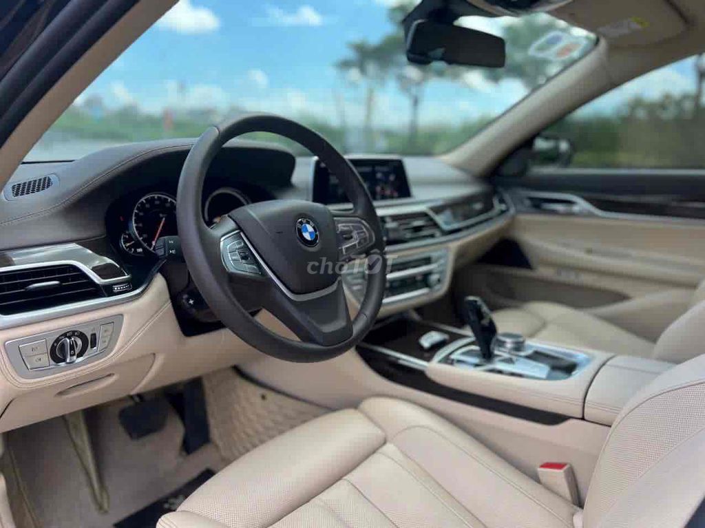 BMW 730Li sx 2018 màu xanh nhập Đức siêu đẹp. Mua bán Ô tô tại Quận Cầu Giấy Hà Nội được đăng bởi Cao Quý hình 9