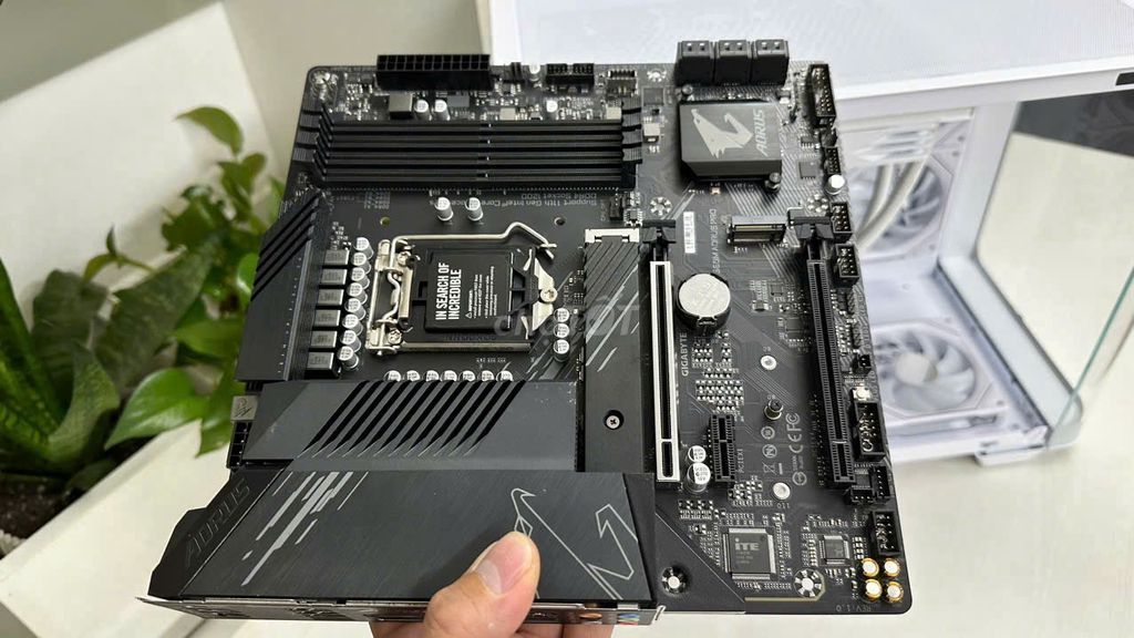 Main like new như mới giga B560 aorus